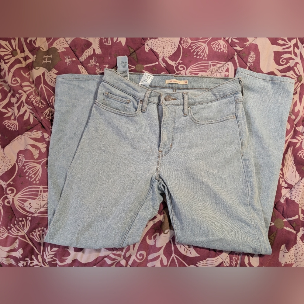 Levi's 312 Shaping Slim Women's Jeans